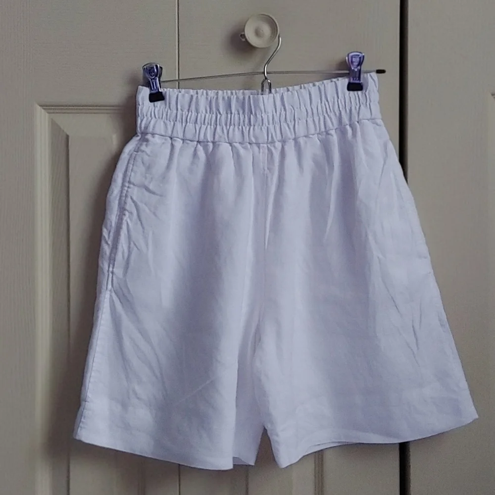 COS Linen Elastic Drawstring High Waisted White Bermuda Shorts - Picture 3 of 15